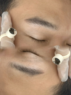 微针植眉作品示例 - 自然效果